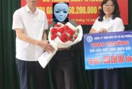 Trao thưởng trên 1,55 tỷ đồng cho khách hàng may mắn trúng giải Đặc biệt XSKT Miền Bắc