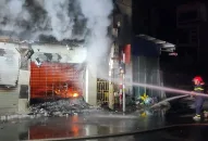 Bị bỏng nặng do vừa sạc vừa xem điện thoại di động