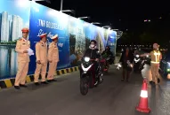 Phát hiện 9 trường hợp điều khiển xe mô tô vi phạm nồng độ cồn đêm 29/12/2023