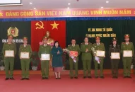 Khen thưởng Công an huyện Tiên Lãng bắt nhanh 3 vụ tàng trữ pháo nổ