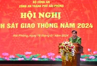 Đại tá Bùi Trung Thành, Phó Giám đốc CATP công khai số điện thoại tiếp nhận tình hình trật tự an toàn giao thông