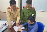 Trạm Cảnh sát giao thông Quang Trung: Phạt hành chính, tước giấy phép lái xe đi ngược chiều trên cầu Tiên Cựu