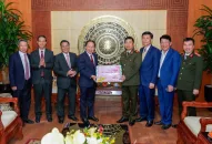 Lãnh đạo thành phố thăm, động viên, chúc Tết một số đơn vị làm nhiệm vụ đêm giao thừa