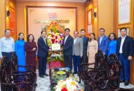 Đồng chí Bí thư Thành ủy thăm, chúc mừng Báo Hải Phòng nhân Kỷ niệm 67 năm xuất bản số đầu