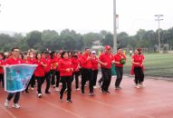 Hơn 1.000 cán bộ, hội viên, tình nguyện viên Chữ thập đỏ và sinh viên Trường Đại học Hải Phòng hưởng ứng Chiến dịch “Triệu bước chân nhân ái”