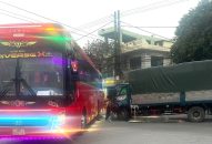 Xe đi học tập trải nghiệm gặp nạn, kính vỡ khiến 2 học sinh Hải Phòng bị văng ra ngoài