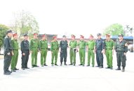 Nhân dân cảm ơn Phòng Cảnh sát cơ động