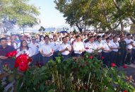 Đoàn đại biểu thành phố Hải Phòng dâng hương tại Khu tưởng niệm chiến sĩ Gạc Ma, tỉnh Khánh Hòa