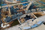 Khẩn trương lắp đặt và hoàn thành mặt dựng công trình Trung tâm Chính trị-Hành chính thành phố đảm bảo mỹ thuật và cảnh quan, trước ngày 10/5/2024