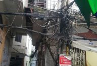 Sắp xếp, chỉnh trang cáp viễn thông ở một số tuyến đường, ngõ