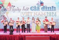 Ngày hội Gia đình Việt Nam năm 2024 thu hút hàng nghìn lượt người dân Hải Phòng và du khách tới thăm quan, trải nghiệm
