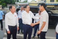 Chủ tịch Quốc hội Trần Thanh Mẫn thăm, tặng quà các gia đình chính sách huyện Thuỷ Nguyên