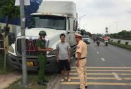 Xử lý một trường hợp đỗ xe đầu kéo trên vỉa hè tuyến đường Bùi Viện (Kiến An)