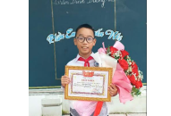 Học sinh lớp 4 trả lại 23,5 triệu đồng cho người đánh mất