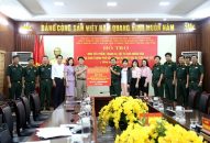 Đoàn Quân khu 7 cùng nhiều cơ quan, tổ chức ủng hộ Nhân dân thành phố khắc phục thiệt hại do Bão số 3