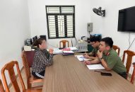 Công an huyện An Dương làm việc với 02 cá nhân đăng tải thông tin sai sự thật về tình hình mưa lũ tại xã Đại Bản, huyện An Dương trên mạng xã hội