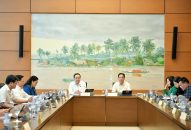 Giá nhà tăng gấp 25 lần thu nhập, Chủ tịch Quốc hội yêu cầu kiểm soát chặt tình hình