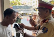 Phát hiện trường hợp dương tính với ma tuý ngay ngày đầu tổng kiểm soát ô tô vận tải