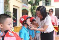 Trao hơn 34.000 mũ bảo hiểm tặng học sinh lớp 1 Hải Phòng