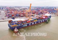 Hoạt động cảng biển những tháng cuối năm: Nhộn nhịp, duy trì đà tăng trưởng cao