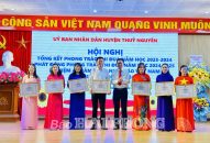 Huyện Thủy Nguyên giữ vững vị trí tốp đầu về học sinh giỏi thành phố và trường chuẩn quốc gia mức độ 2