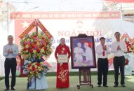 Phó Bí thư Thường trực Thành ủy dự Ngày hội “Đại đoàn kết toàn dân tộc” tại Tổ dân phố Trung Dũng, phường Ngọc Xuyên, quận Đồ Sơn