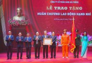 Công ty Cổ phần Cảng Hải Phòng kỷ niệm 95 năm Ngày truyền thống công nhân Cảng và Đón nhận Huân chương Lao động Hạng Nhì