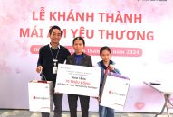 Công ty TNHH LG Display Việt Nam Hải Phòng trao tặng nhà “Mái ấm yêu thương” cho gia đình học sinh nghèo vượt khó