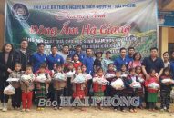 Giúp đồng bào vùng cao vượt qua khó khăn