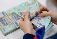 Được bảo lưu mức lương chức vụ cũ đến hết nhiệm kỳ nếu thôi chức do sắp xếp bộ máy