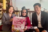 Đồng chí Đào Khánh Hà, Trưởng Ban Tuyên giáo Thành ủy thăm, tặng quà, chúc Tết các cá nhân tiêu biểu quận Đồ Sơn