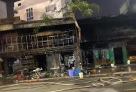 Lửa thiêu rụi nhà hàng hải sản ngay giữa trung tâm thành phố Hải Phòng