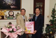 Chủ tịch HĐND thành phố thăm, chúc Tết một số gia đình chính sách tiêu biểu trên địa bàn thành phố nhân dịp Tết Nguyên đán Ất Tỵ năm 2025