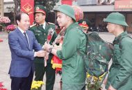 Gần 2.900 thanh niên thành phố Cảng hào hứng lên đường làm nhiệm vụ xây dựng và bảo vệ Tổ quốc