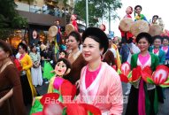 Tưng bừng Lễ hội tháng Năm