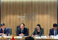 Đồng chí Lê Tiến Châu làm việc với Tập đoàn LG tại Hàn Quốc