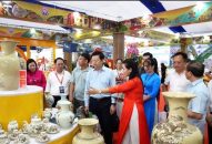 Phó Thủ tướng Mai Văn Chính đánh giá cao khu trưng bày ngoài trời của Hải Phòng tại Triển lãm thành tựu đất nước