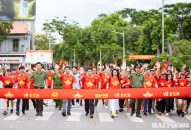 Hơn 5.000 người ở thành phố Hải Phòng đi bộ “Cùng Việt Nam tiến bước”