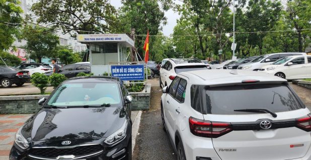 Giải bài toán bãi đỗ xe ô tô khu vực nội đô