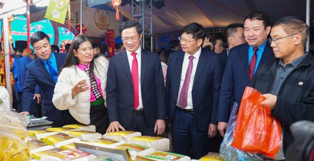 Khai mạc Chợ Tết Công đoàn Hải Phòng 2026