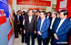 Chủ tịch Quốc hội Trần Thanh Mẫn kiểm tra công tác chuẩn bị bầu cử tại Hải Phòng