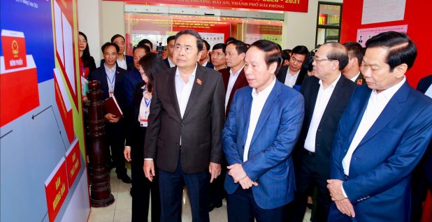 Chủ tịch Quốc hội Trần Thanh Mẫn kiểm tra công tác chuẩn bị bầu cử tại Hải Phòng