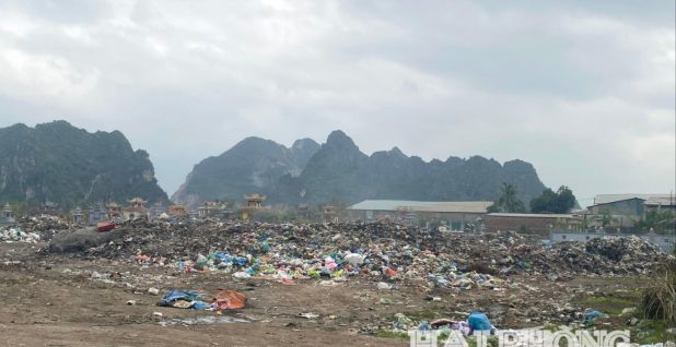 Quá tải tại các bãi rác khu vực Kinh Môn cũ