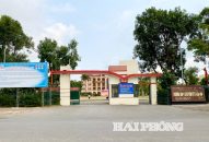 2 trường THPT chuyên giành nhiều giải thi học sinh giỏi các môn khoa học tự nhiên bằng tiếng Anh cấp thành phố